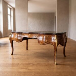 Schreibtisch Nussbaum Barockstil 2,00 m