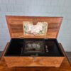 Spieldose Walzenspieluhr mit Glocken 1890 Nussbaum