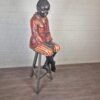 Decorazione Scultura Ragazzo su Sgabello 1920 Legno Massiccio - immagine 3