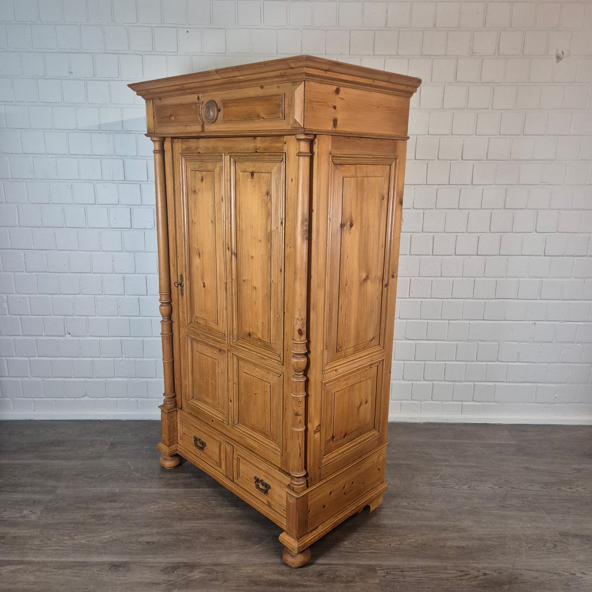 Armadio Antico ad un’anta Periodo Guglielmino (1880) – Pino Massiccio - immagine 5