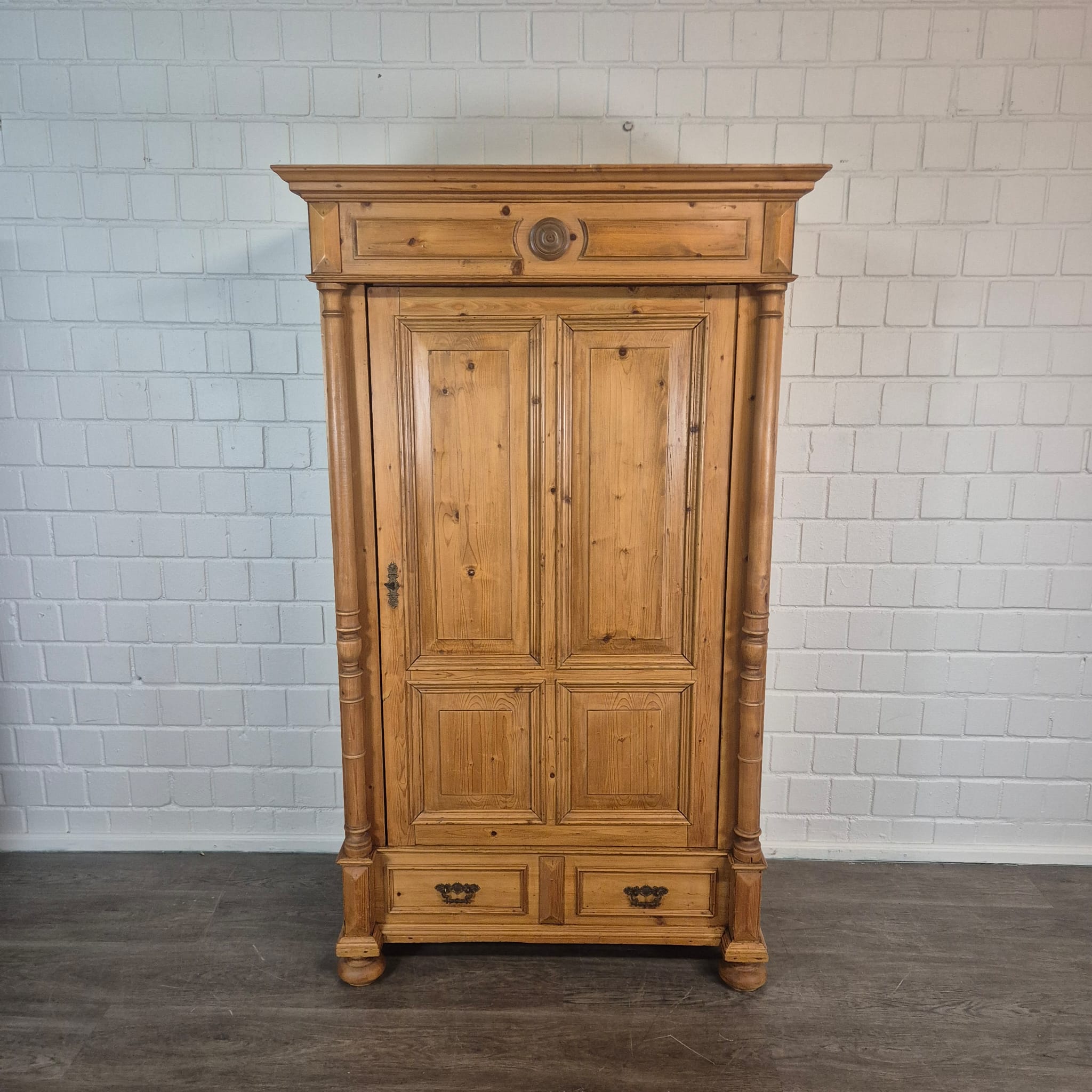 Armadio Antico ad un’anta Periodo Guglielmino (1880) – Pino Massiccio - immagine 3