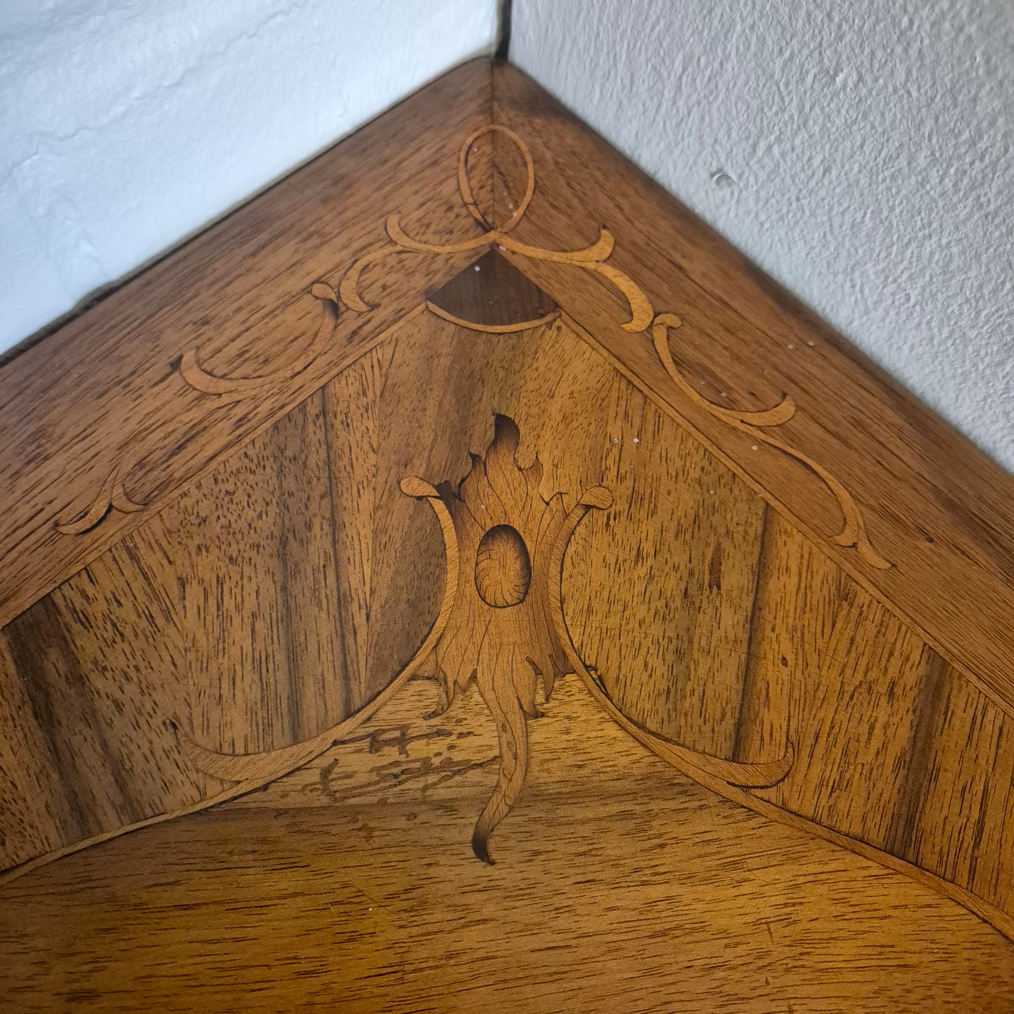 Set di mobili angolari (angoliera e commode) Barocco 1770 Noce - immagine 15