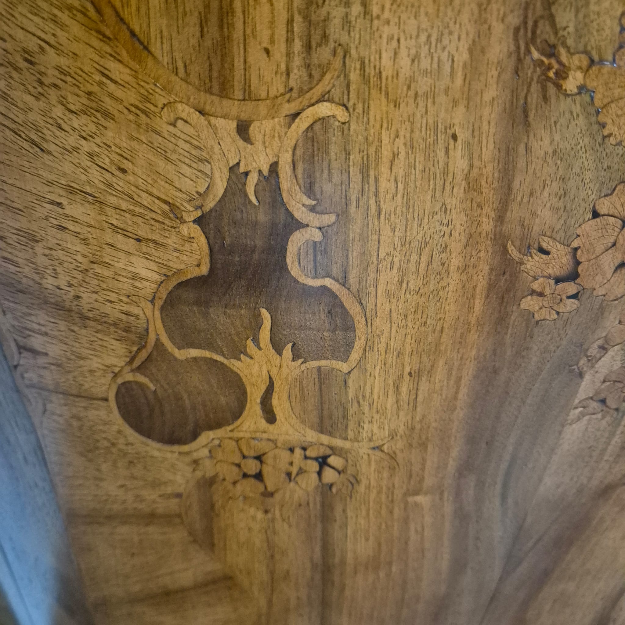 Set di mobili angolari (angoliera e commode) Barocco 1770 Noce - immagine 18