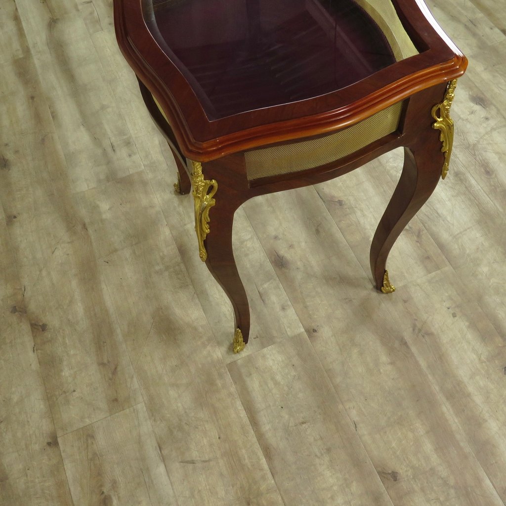 Tischvitrine Tisch Nussbaum 0,61 m x 0,49 m