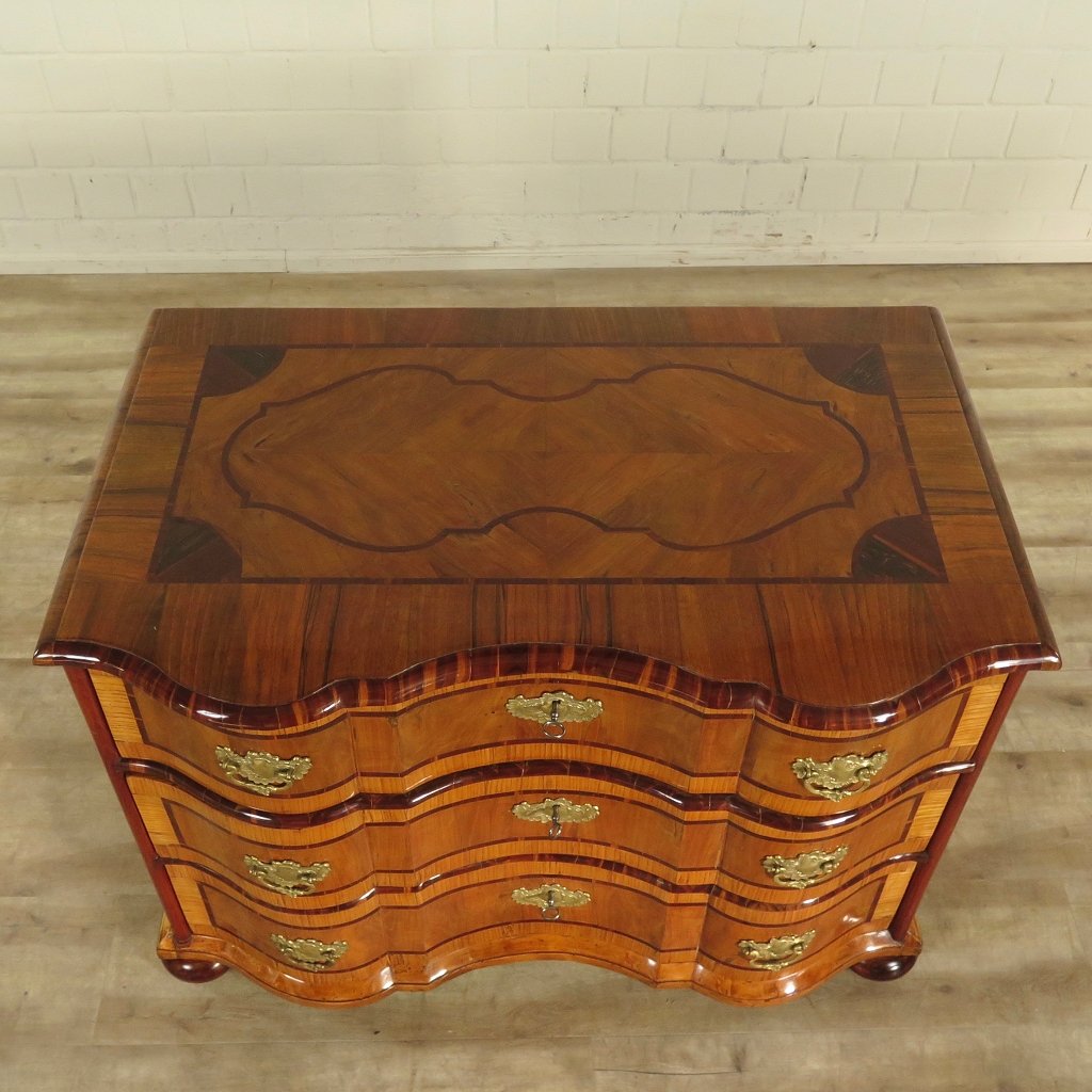 Kommode Nussbaum Barock 1780