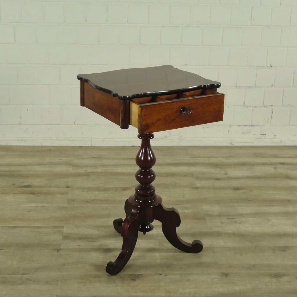 Nähtisch Biedermeier 1860