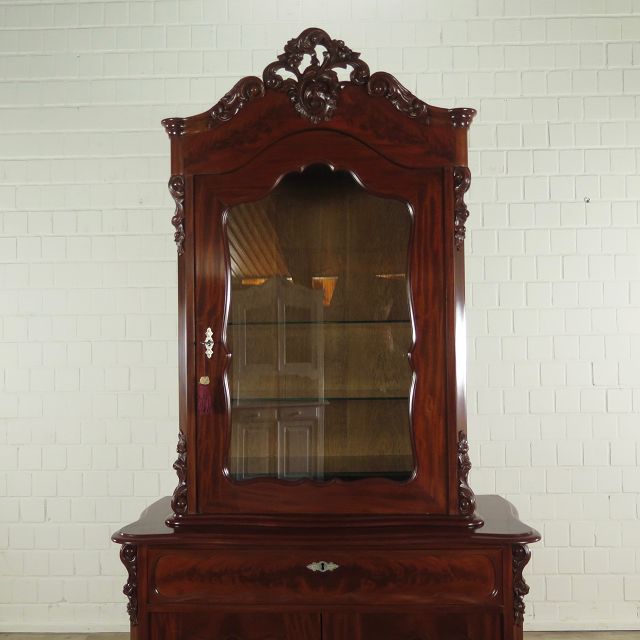 Vitrine Bonheur Historismus 1860