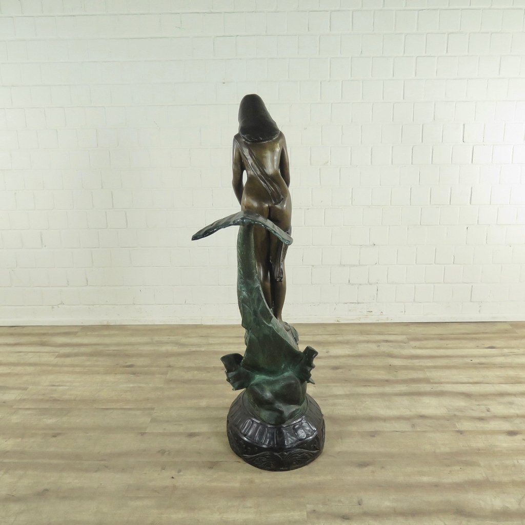 Wasserspeier Skulptur Frau auf Fisch Bronze 1,50 m