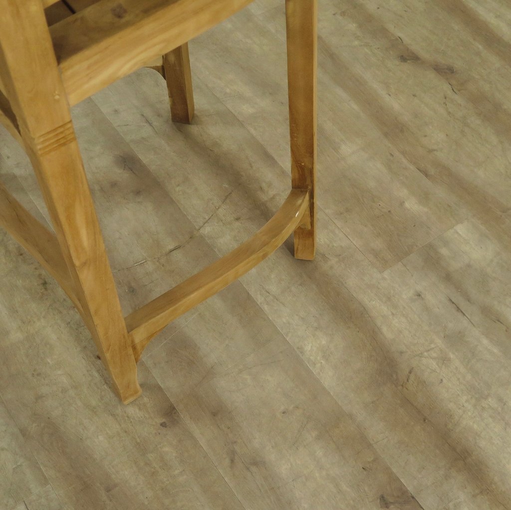 Barhocker mit Armlehne Teakholz