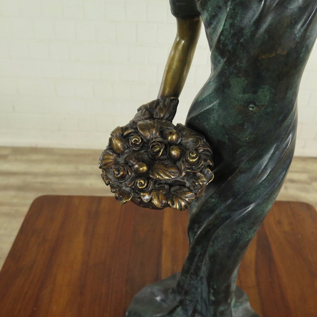 Kerzenständer Frau Bronze 1,06 m