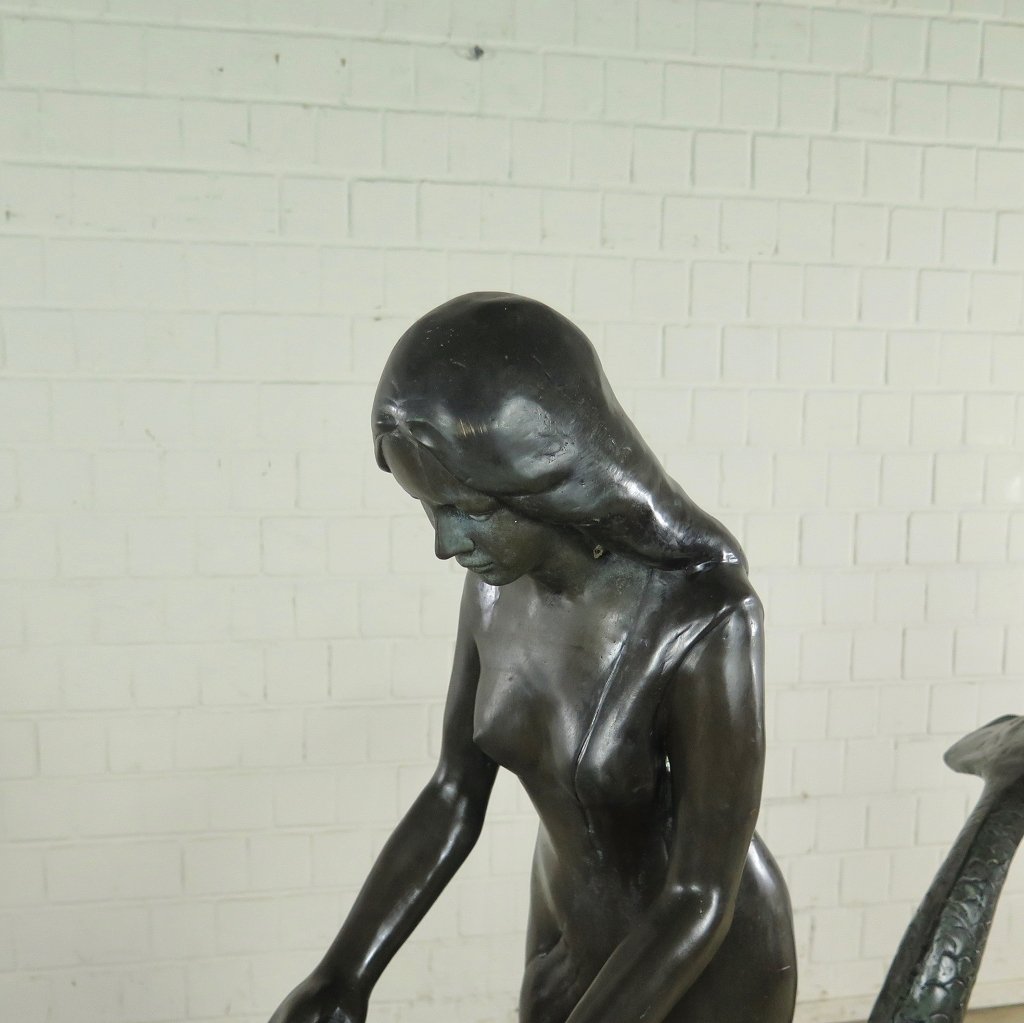 Wasserspeier Skulptur Frau auf Fisch Bronze 1,50 m