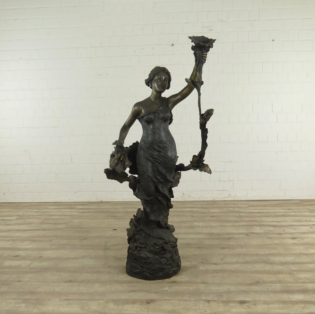 Wasserspeier Frau Bronze 1,82 m