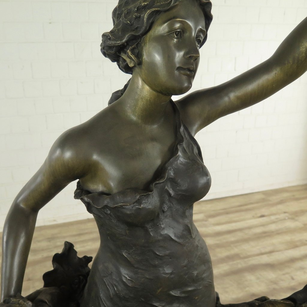 Wasserspeier Frau Bronze 1,82 m