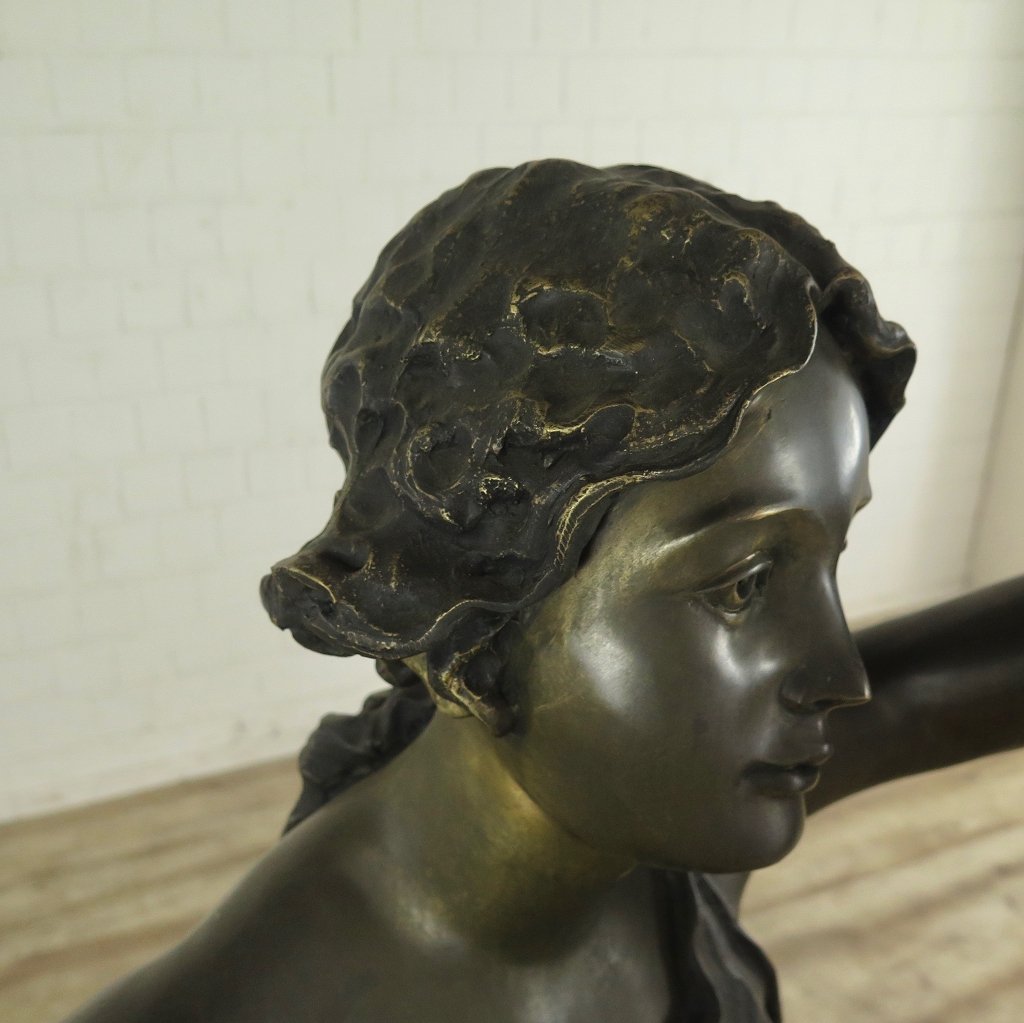 Wasserspeier Frau Bronze 1,82 m