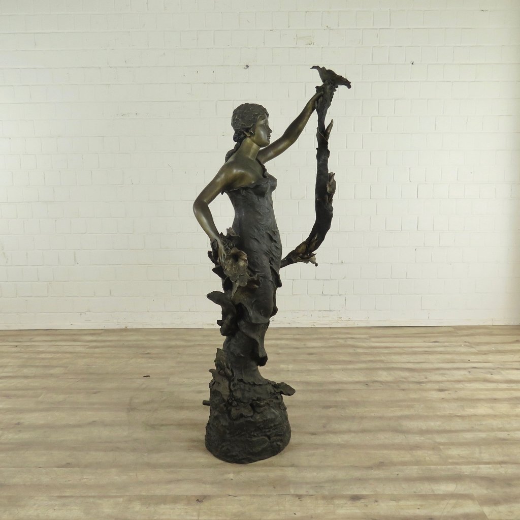 Wasserspeier Frau Bronze 1,82 m