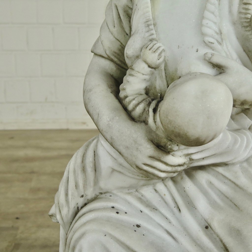 Skulptur Stillende Mutter Marmor 0,85 m