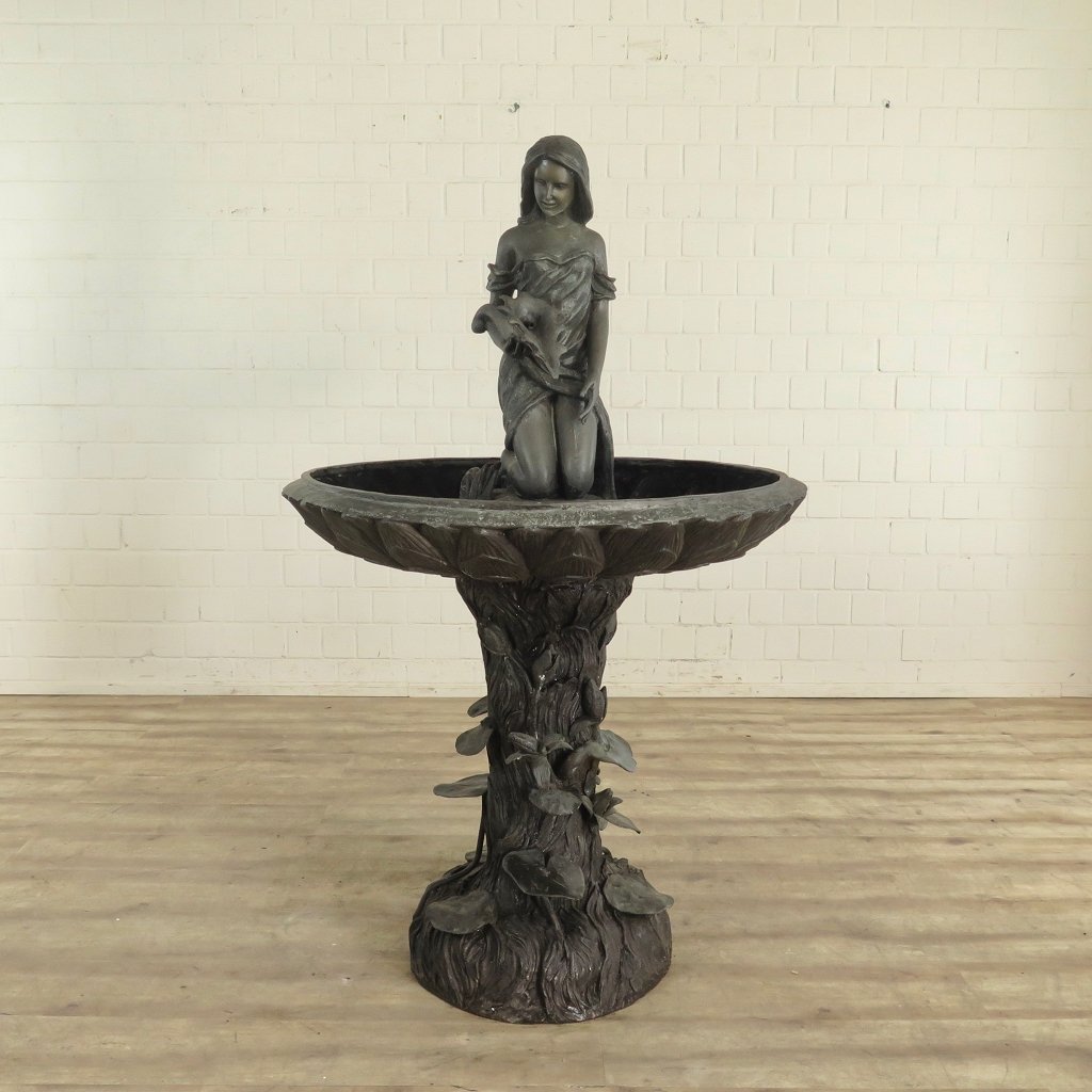 Wasserspeier Frau Bronze 1,60 m