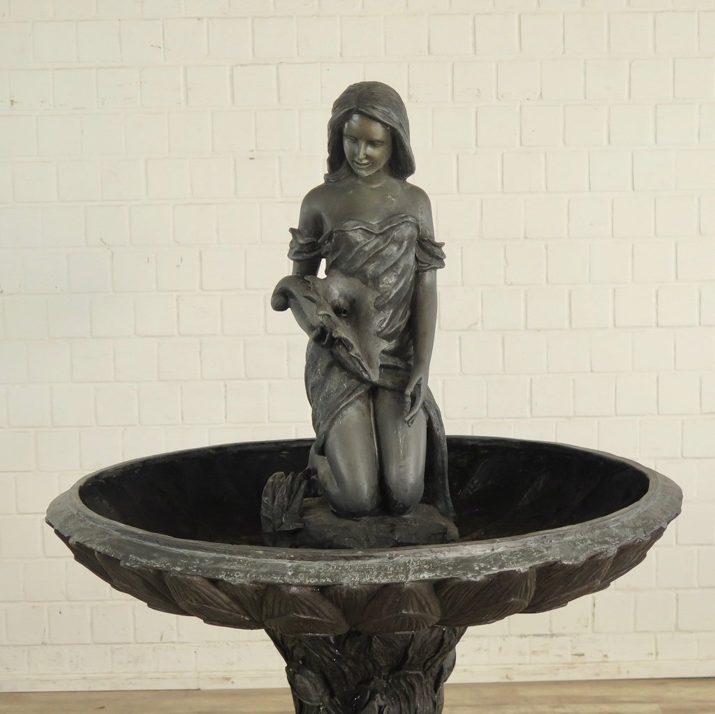 Wasserspeier Frau Bronze 1,60 m