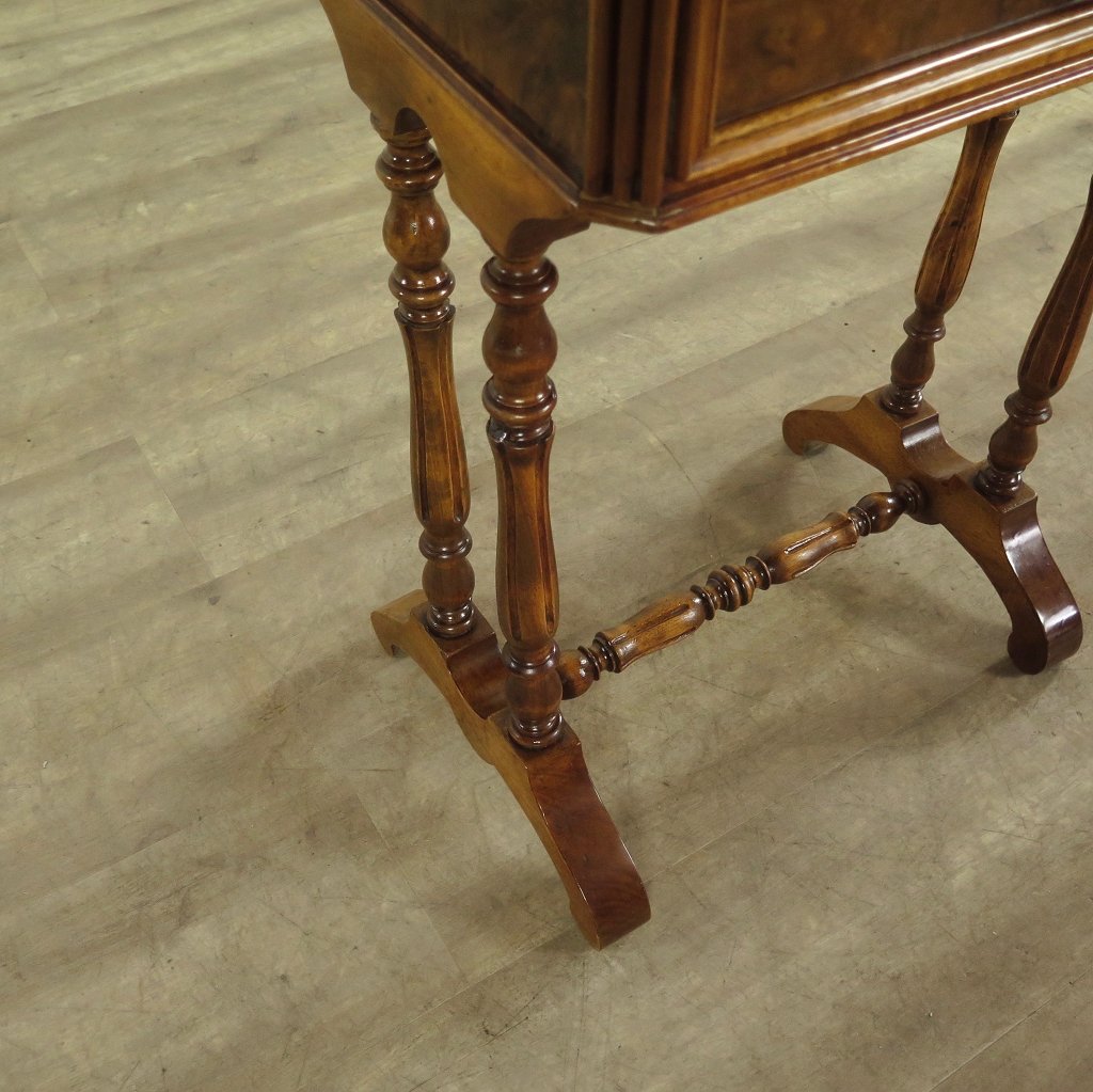 Nähtisch Biedermeier 1860 Nussbaum