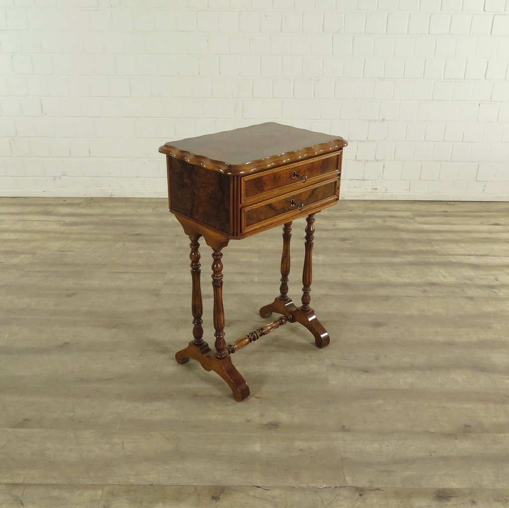 Nähtisch Biedermeier 1860 Nussbaum