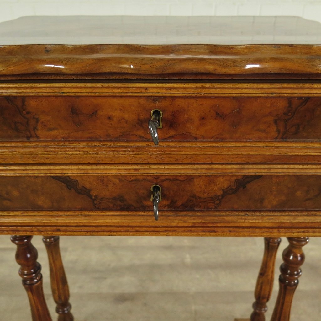 Nähtisch Biedermeier 1860 Nussbaum