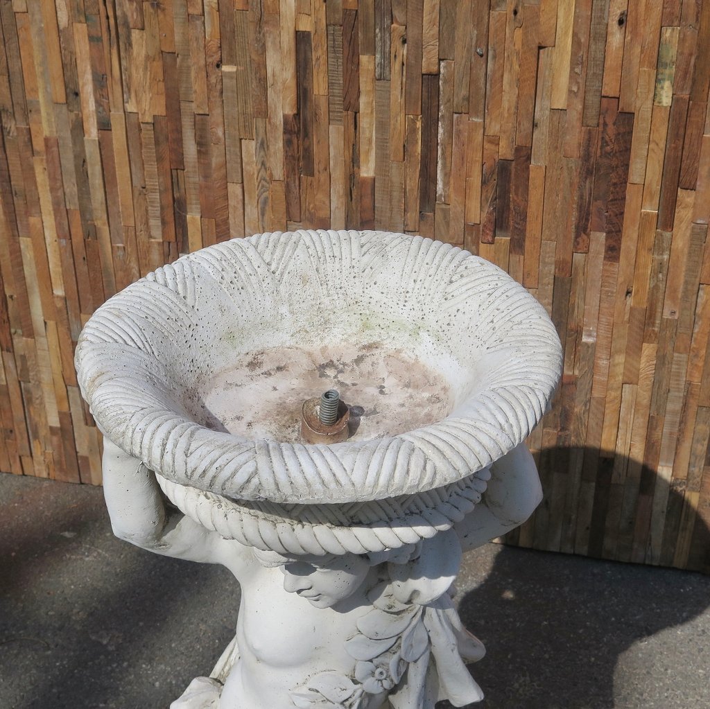 Wasserspeier Beton Junge mit Schale 1,00 m