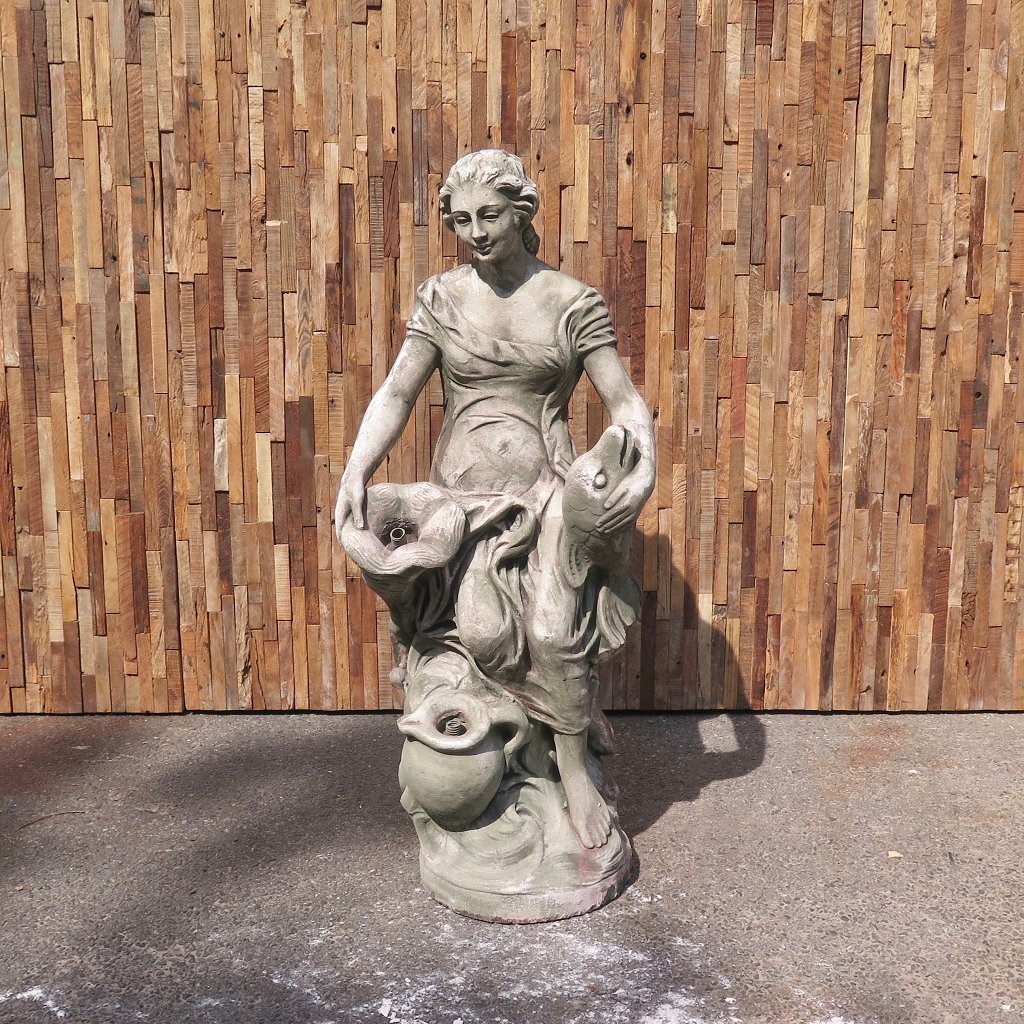 Wasserspeier Beton Frau mit Fisch 1,00 m