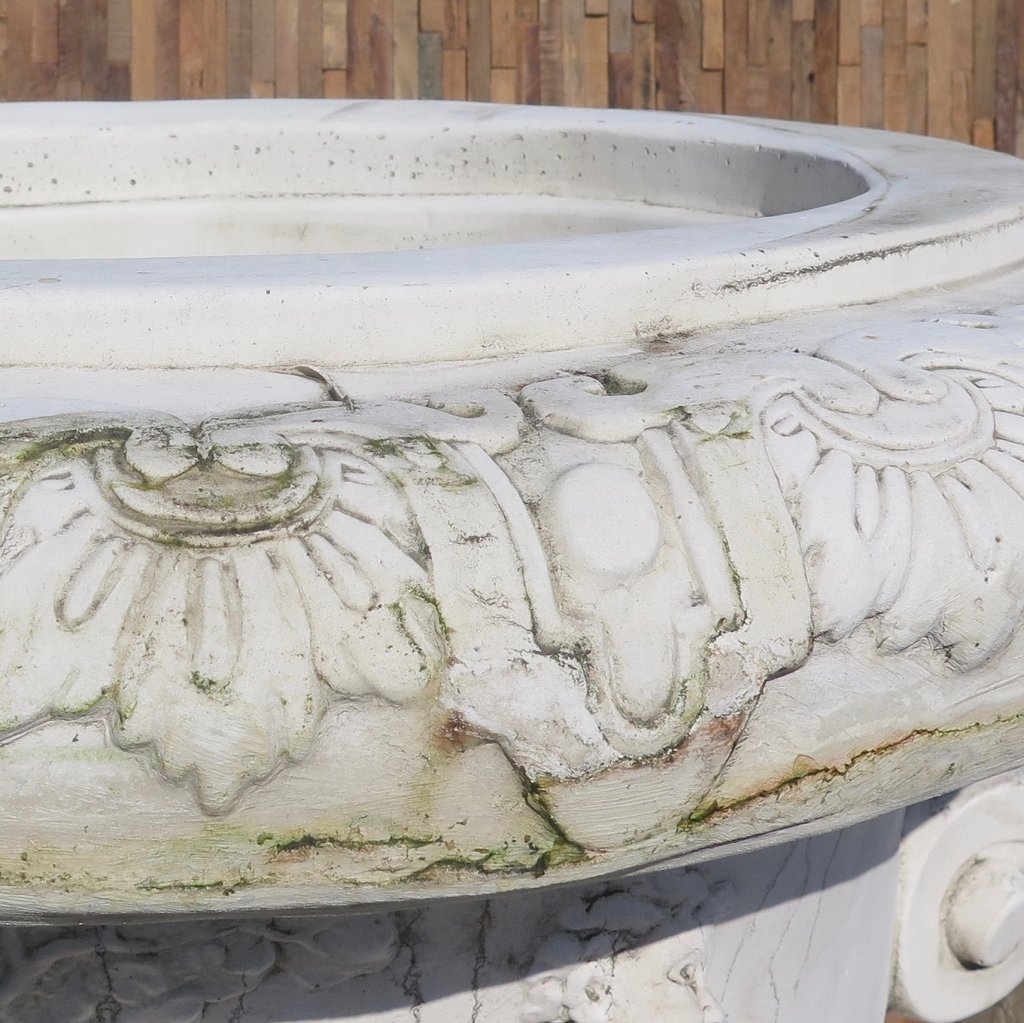 Vase Blumenkübel auf Sockel 2,27 m