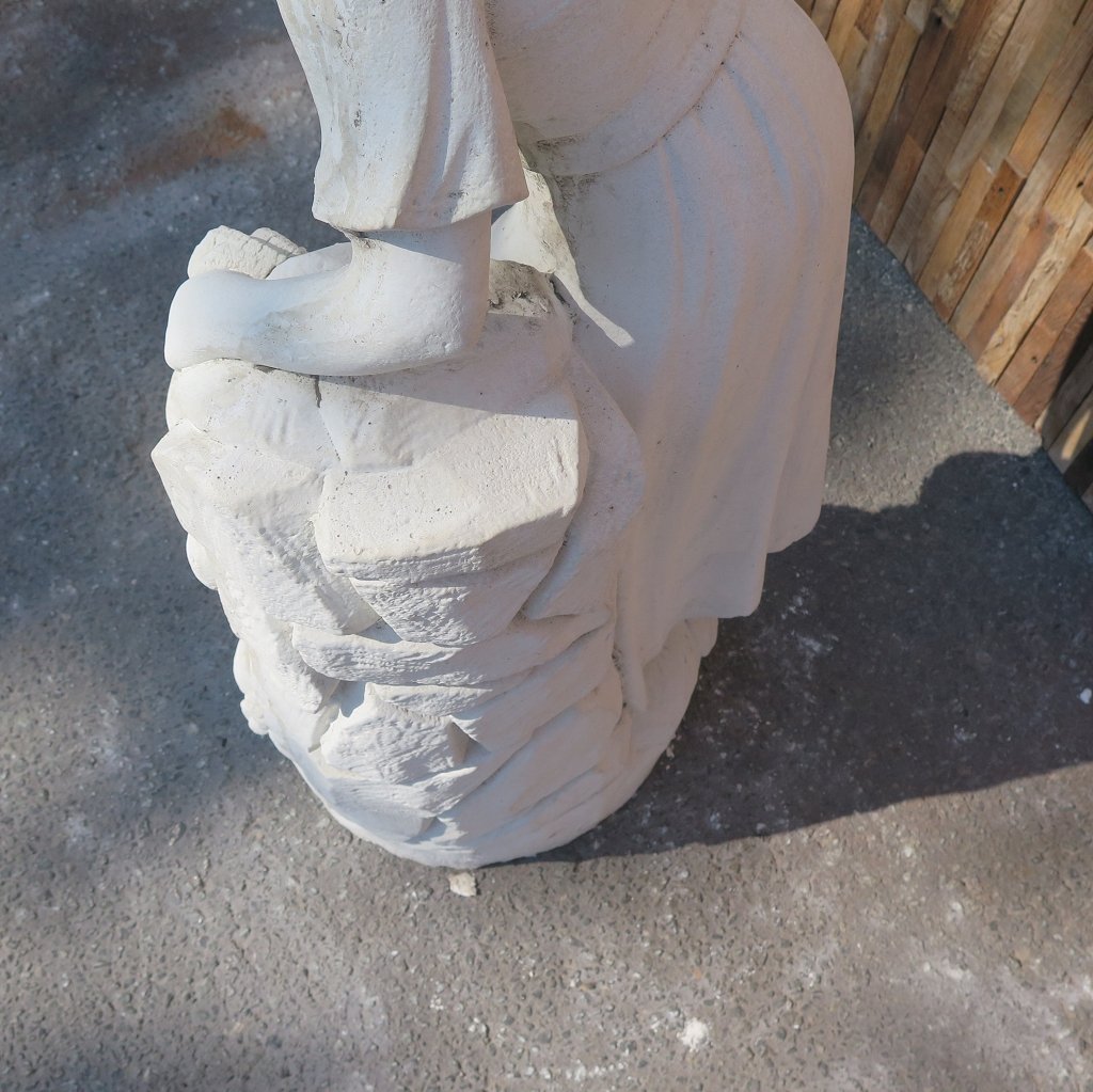 Wasserspeier Beton Frau mit Wasserkrug 1,00 m