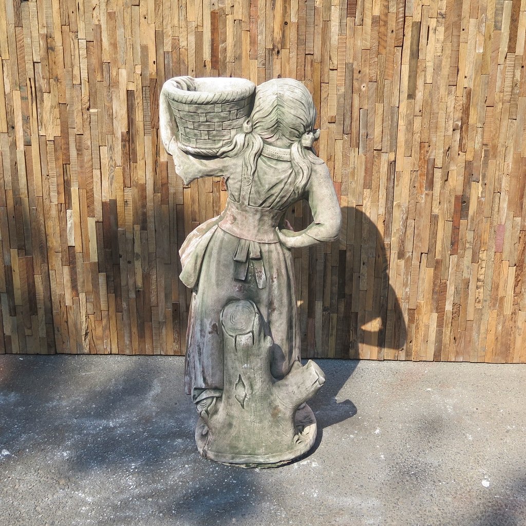 Wasserspeier Beton Kinder mit Korb 1,10 m