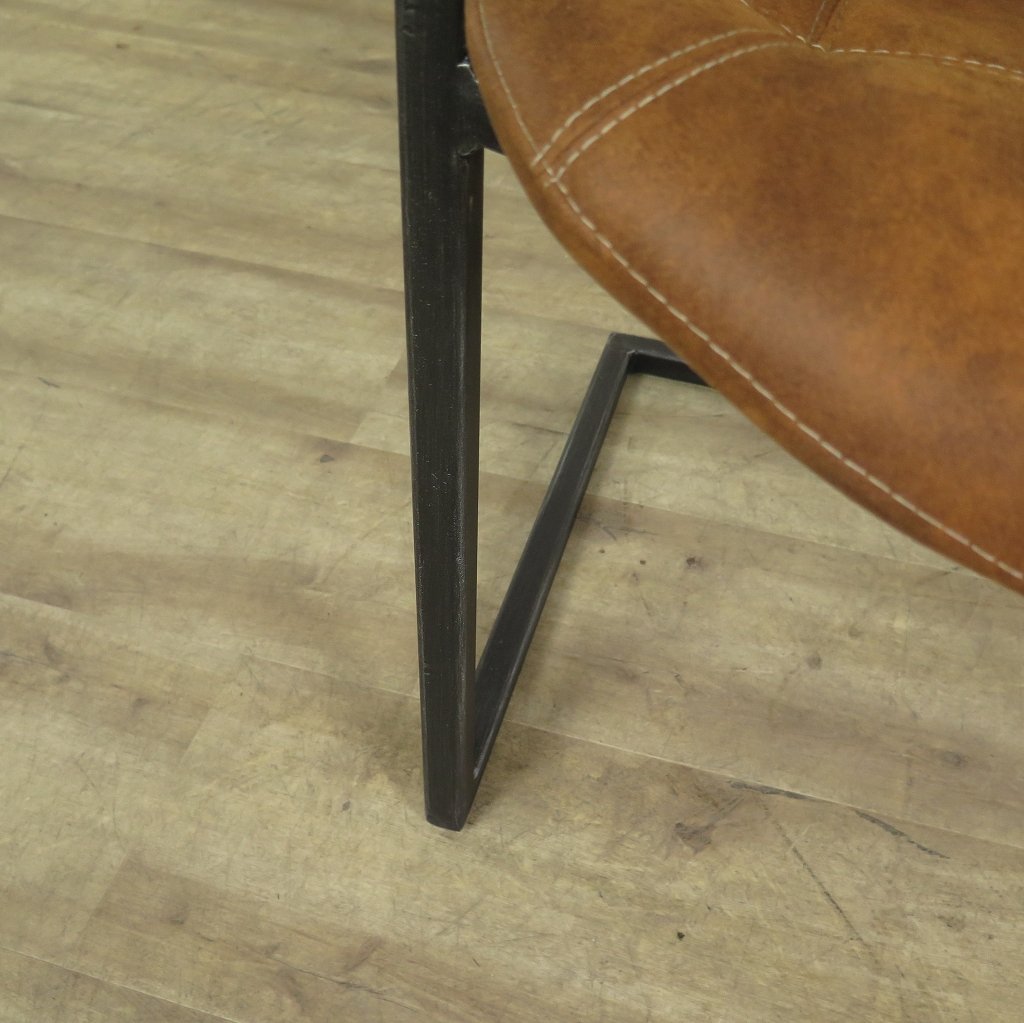Stuhl Industrial Design Cognac