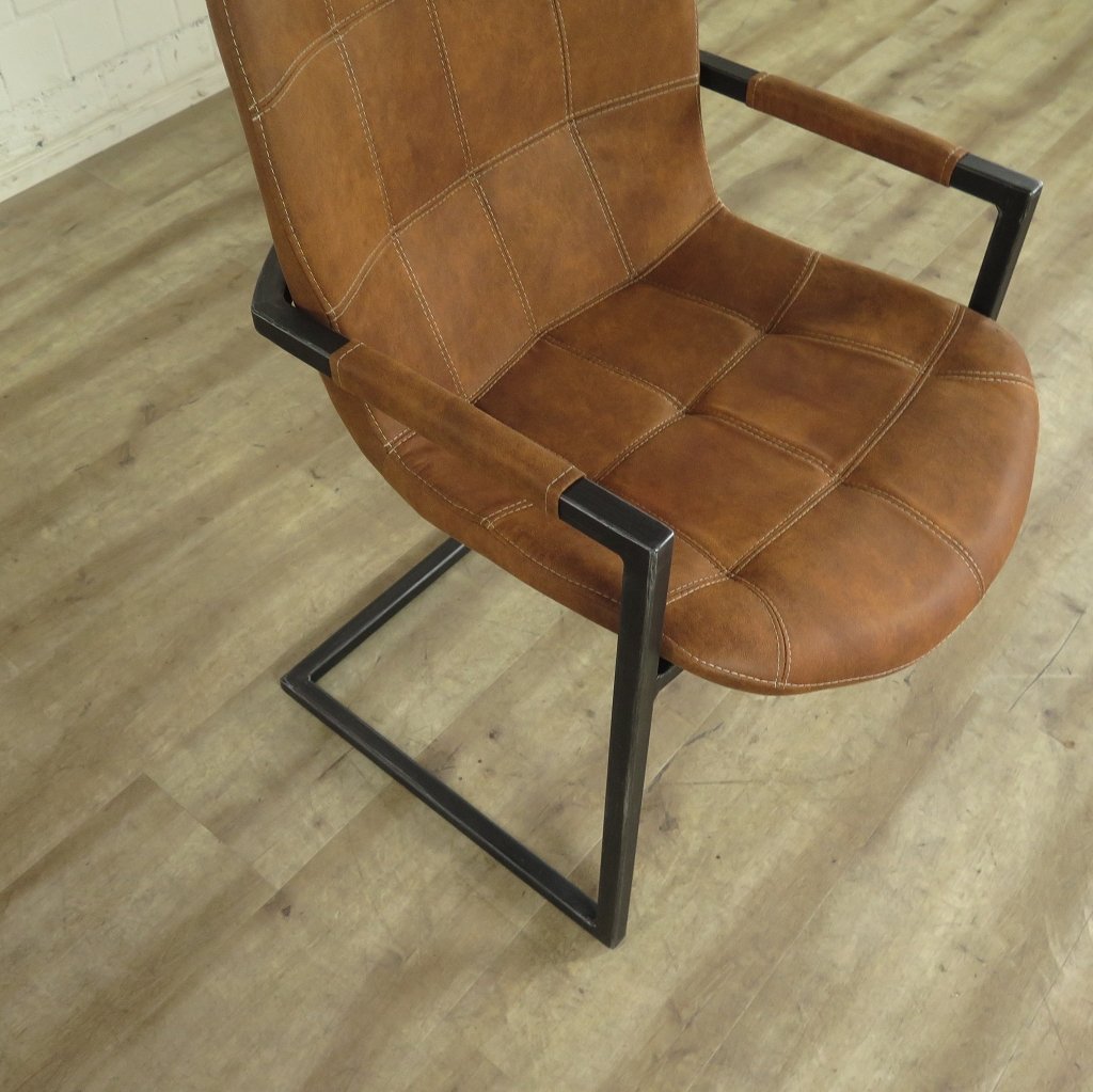 Stuhl Industrial Design Cognac