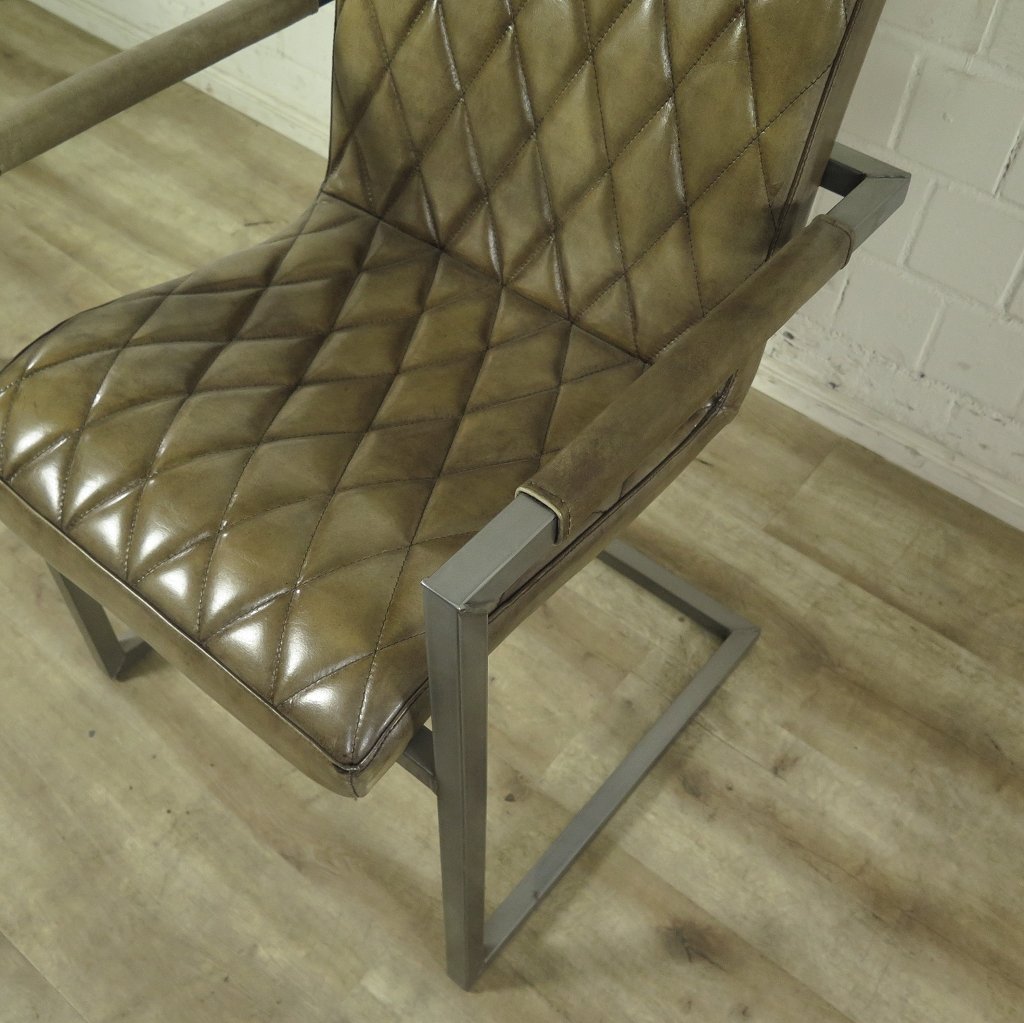 Stuhl Industrial Design Leder Hell-Olive