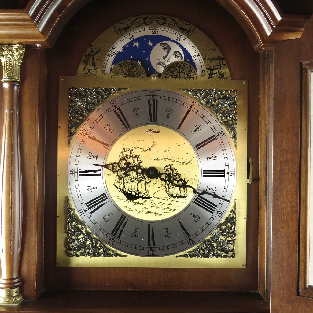 Lauris Standuhr Uhr Nussbaum Westminster