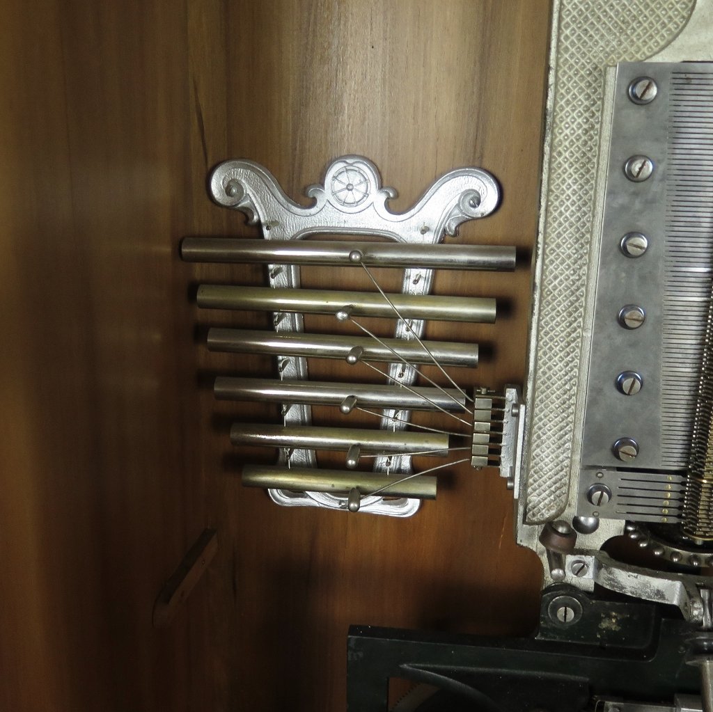 Spieluhr Lochmann Musik-Automat Gründerzeit 1890 Nussbaum