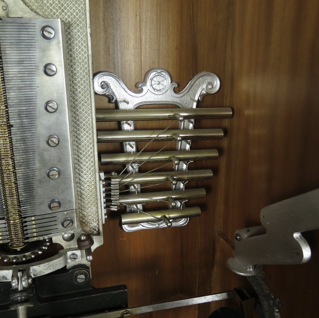 Spieluhr Lochmann Musik-Automat Gründerzeit 1890 Nussbaum