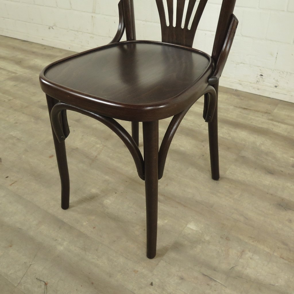 Stuhl Cafestuhl Nussbaum