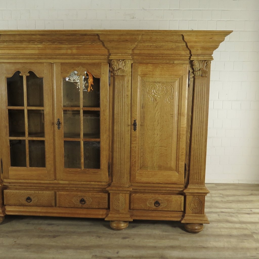 Vitrine Schrank Eiche 3,07 m