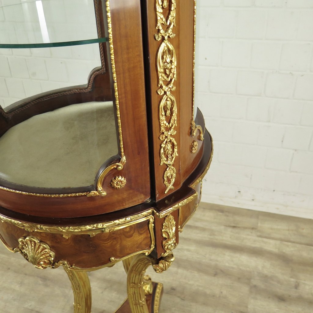 Vitrine Schaukasten Barockstil Nussbaum Marmor 1,47 m