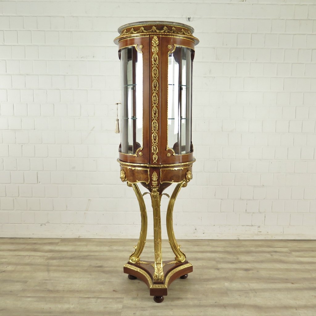 Vitrine Schaukasten Barockstil Nussbaum Marmor 1,47 m