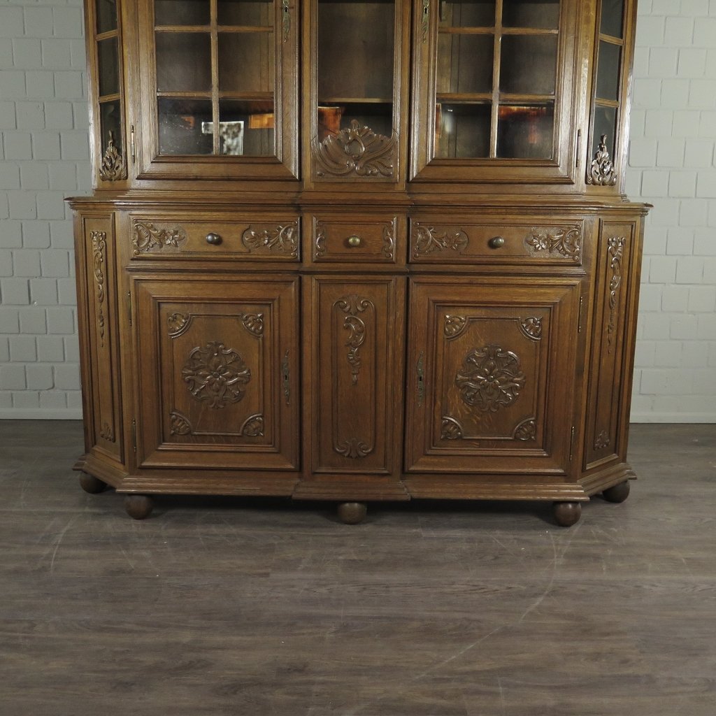 Vitrine mit Uhr Schrank Neubarock Eiche 1,90 m