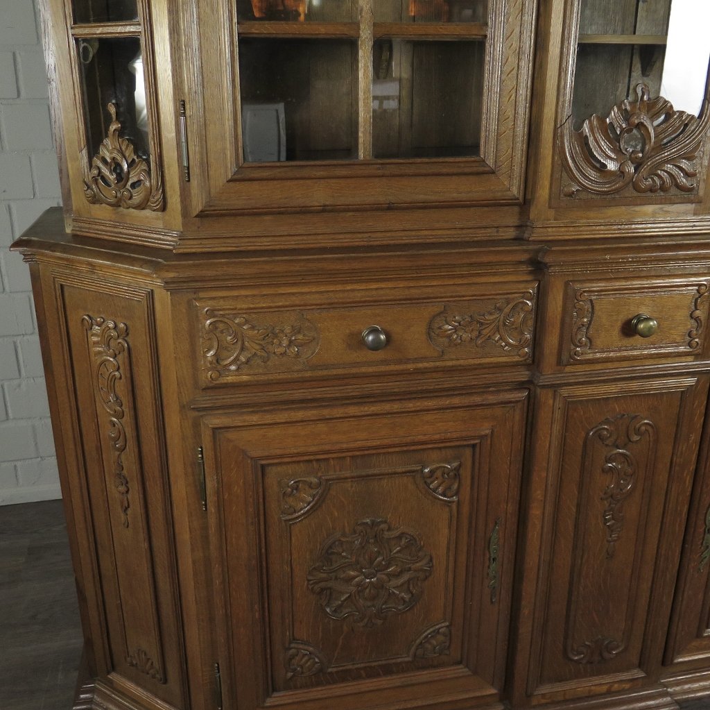 Vitrine mit Uhr Schrank Neubarock Eiche 1,90 m