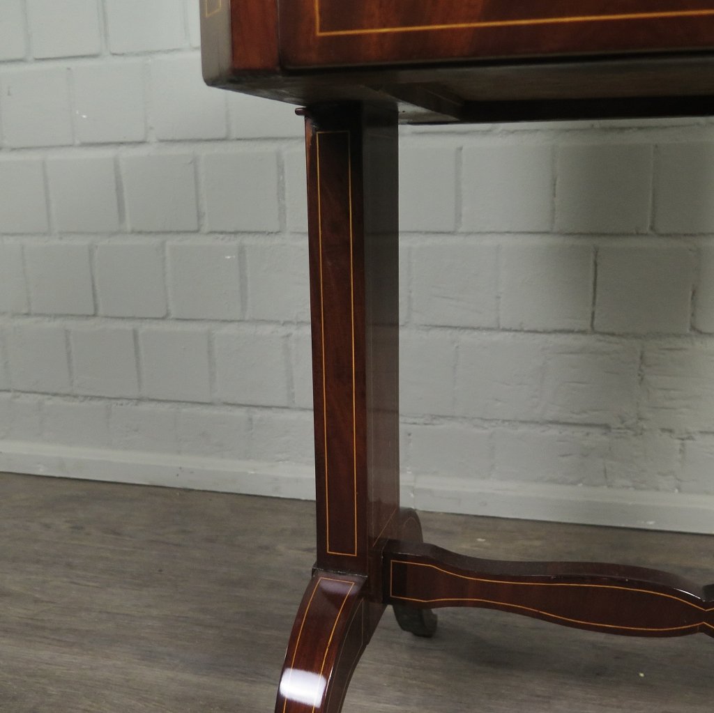 Nähtisch Biedermeier 1820 Mahagoni