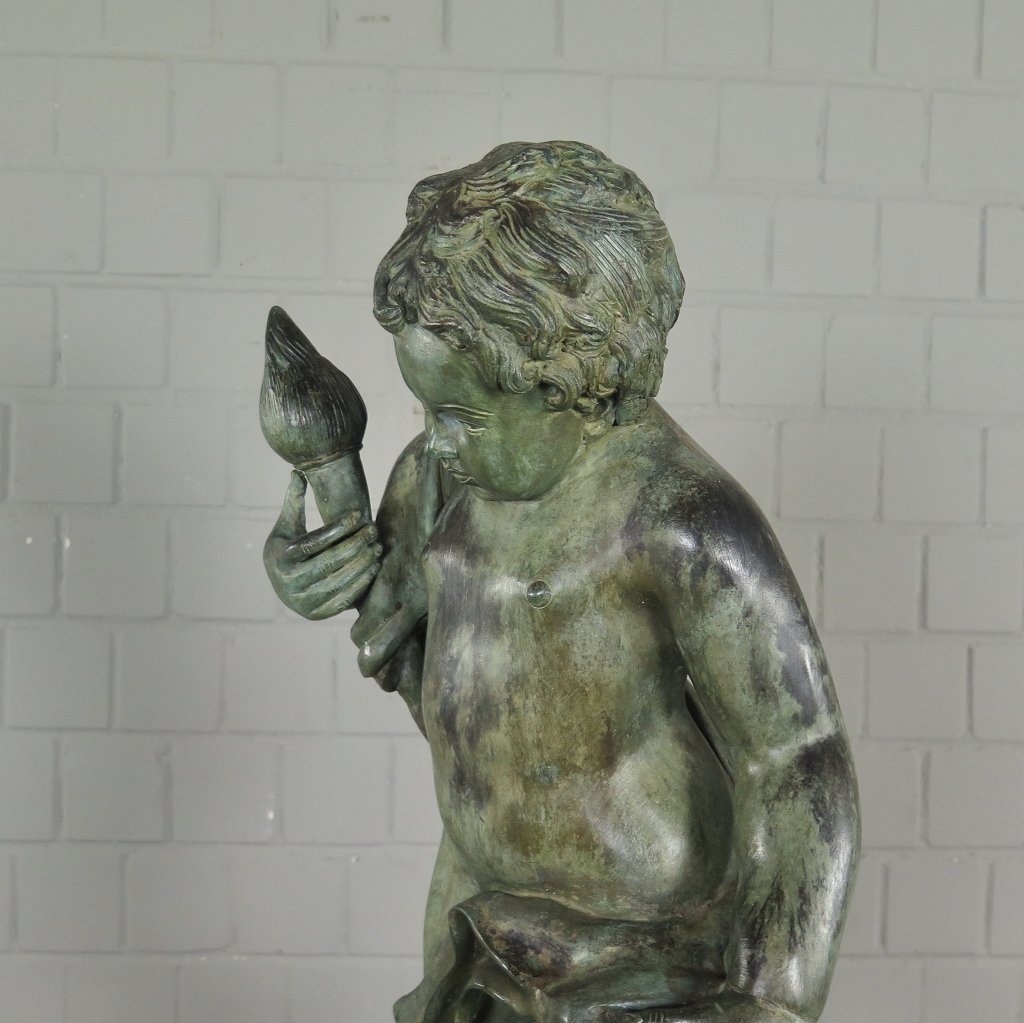 Skulptur Dekoration Putte mit Fackel Bronze 0,77 m