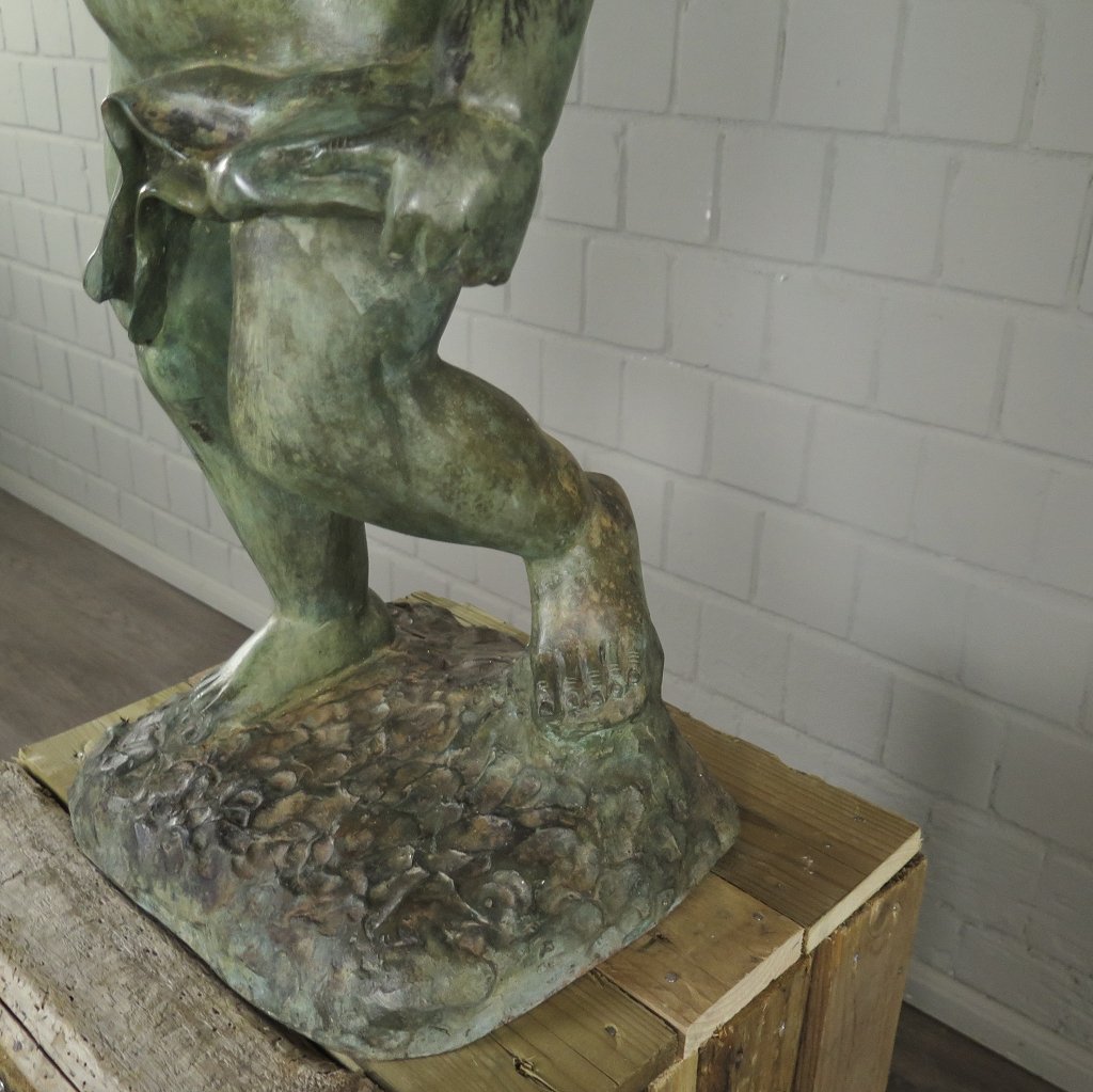 Skulptur Dekoration Putte mit Fackel Bronze 0,77 m