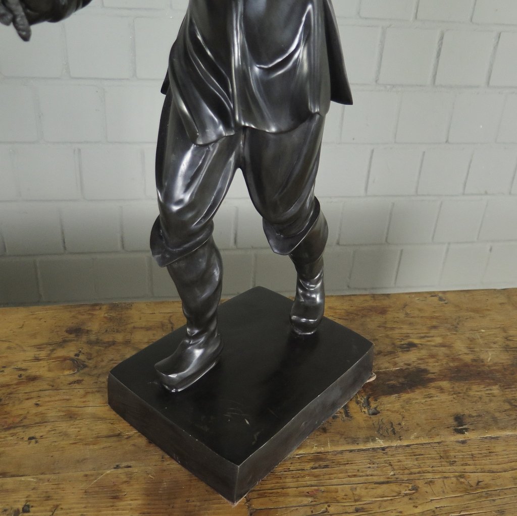 Skulptur Softballspieler Bronze 0,62m