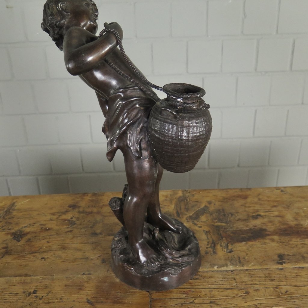 Skulptur Dekoration Putte mit Krug Bronze 0,43 m