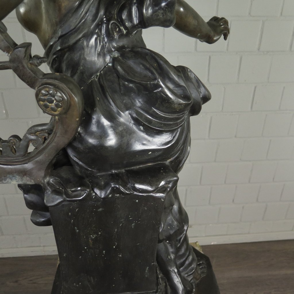 Skulptur Dekoration Frau mit Leier Bronze 0,97 m
