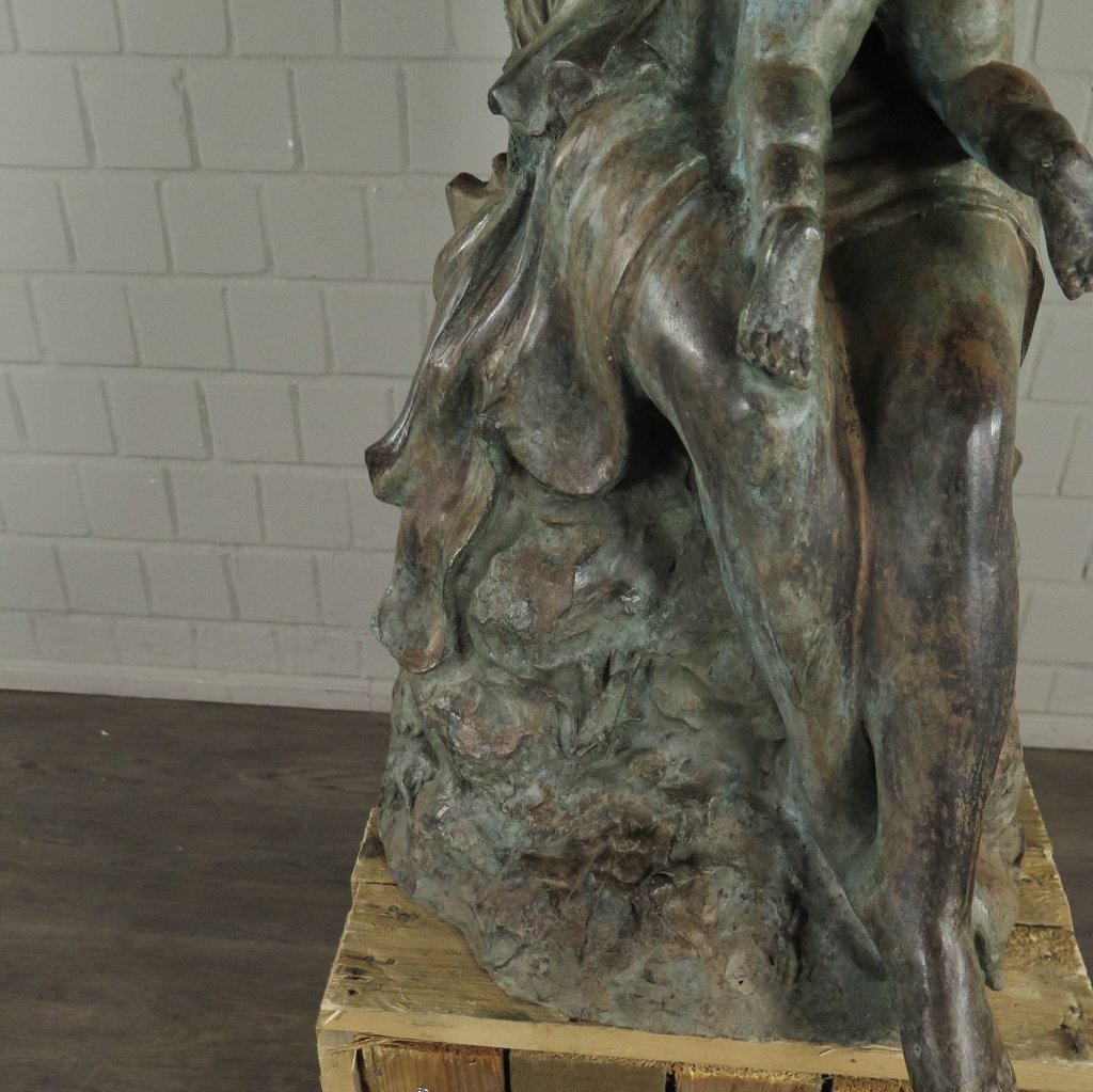 Skulptur Dekoration Frau mit Putte Bronze 1,09 m