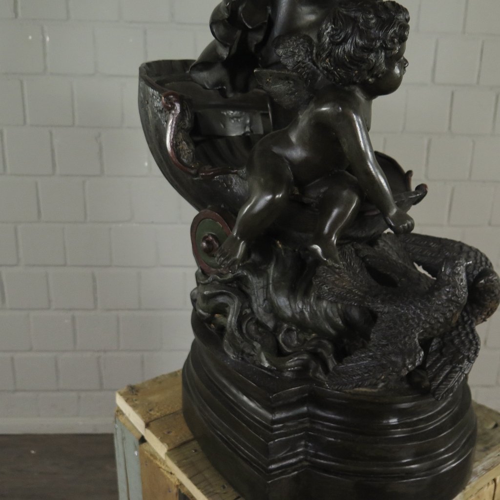 Skulptur Dekoration Nymphe mit Putte Bronze 1,38 m